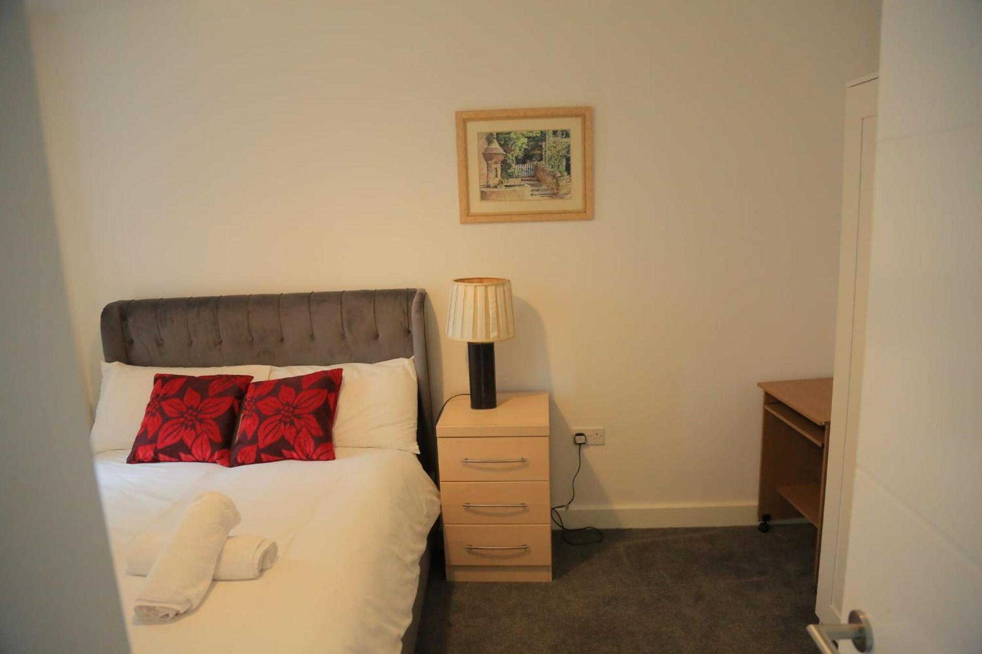 Beautiful New Family Home Leeds  Luaran gambar